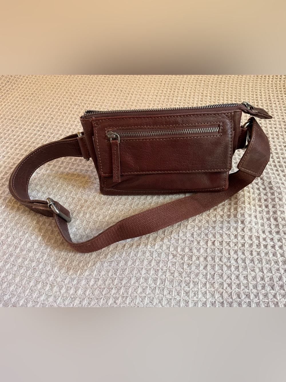 Spikes & Sparrow Brown
Leather Belt Bag Fanny Pack Crossbody Sling
